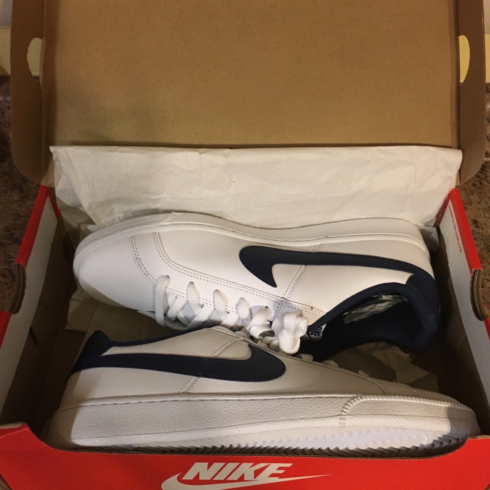 NIB Men’s Nike Court Royal Sneakers Sz 9